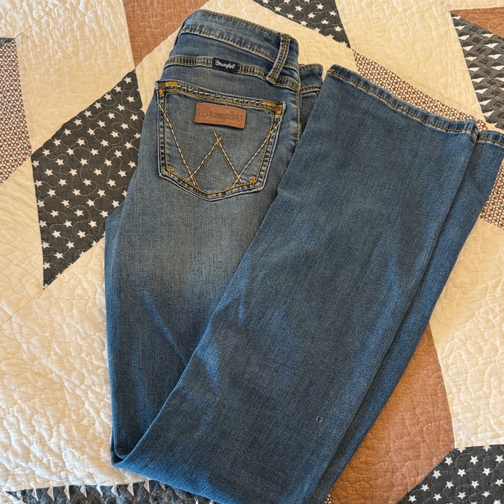 Wrangler Women's retro Mae NEW**